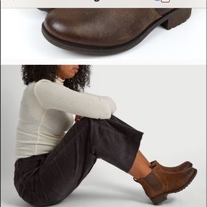 stout water resistant chelsea boot